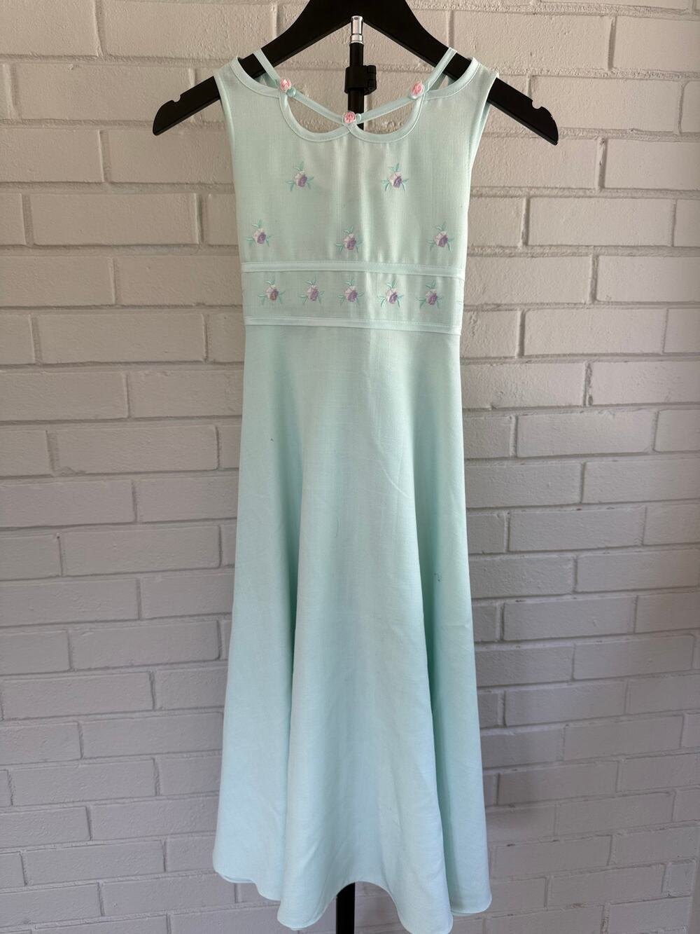 Bonnie Jean Girls Mint Green Embroidered Floral Easter Dress Size 10 Tie Bac
